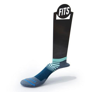 Fits Women's Light Runner Tri-Stripe Low Socks Reflecting Pond Stormy Weather