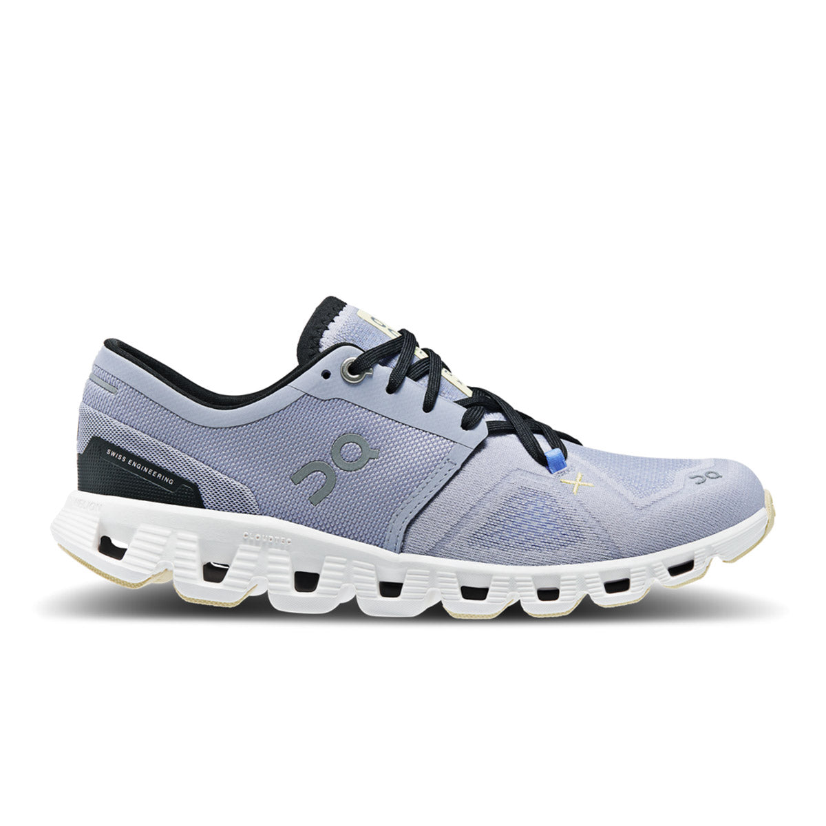 On Running Women&#39;s Cloud X 3 Nimbus | White
