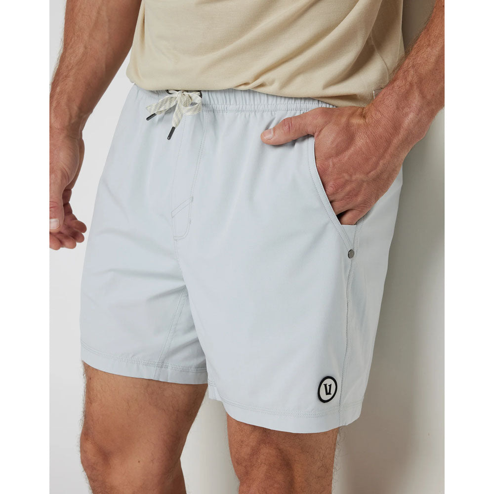 Vuori Mens Kore Short 5 Sky Grey