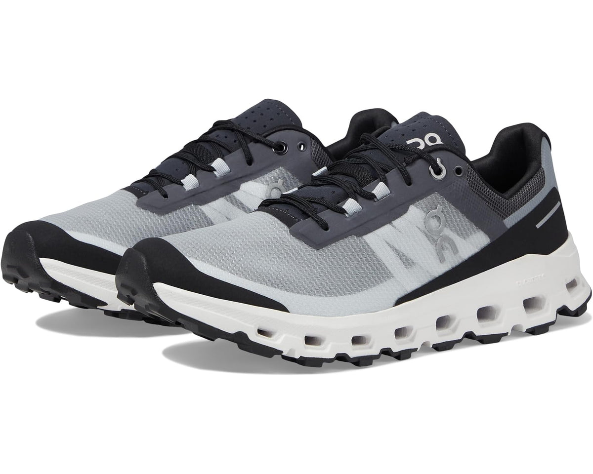 On Running Women&#39;s Cloudvista Black | White