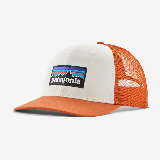 Patagonia P-6 Logo Trucker Hat WHRL White w/Redtail Rust